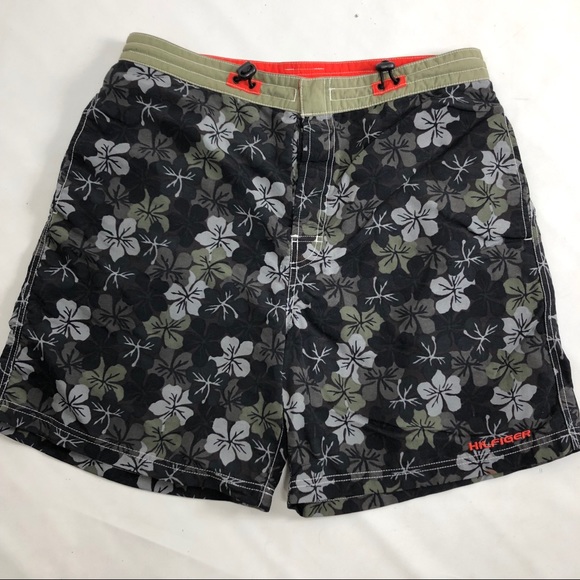 Tommy Hilfiger camo Floral swim shorts. XL - Picture 1 of 6